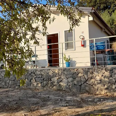 مكان تخييم Fiori Di